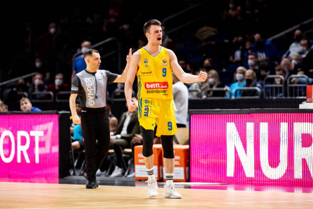 曼城通过马 曼城通过马