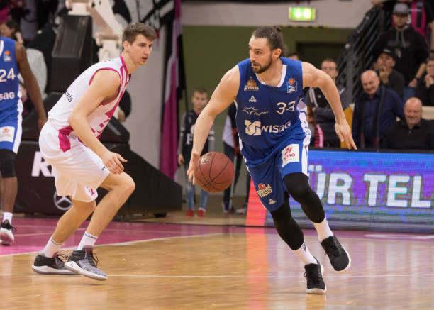 中可围绕武 中可围绕武